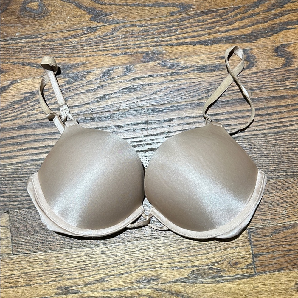 Victoria's Secret Bombshell (add 2 cup sizes) Tan Bra with Molded Cups